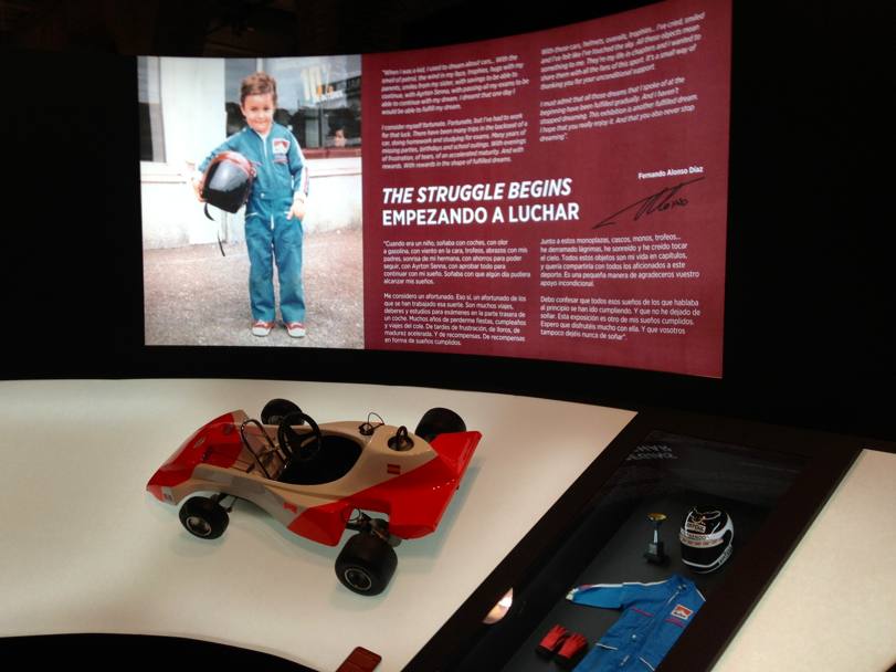 Il primo kart del 1983 costruito dal padre quando Fernando aveva 3 anni: per consentirgli di correre i pedali furono adattati alla lunghezza delle sue gambe